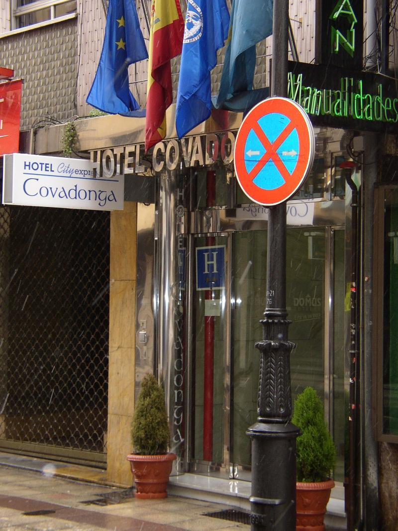 City Express Covadonga Oviedo Exterior photo